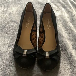 Madeline Stuart Black Wedges